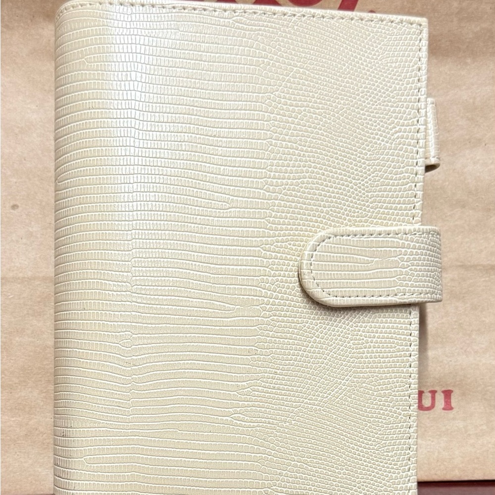 Elegant Cream Textured Planner